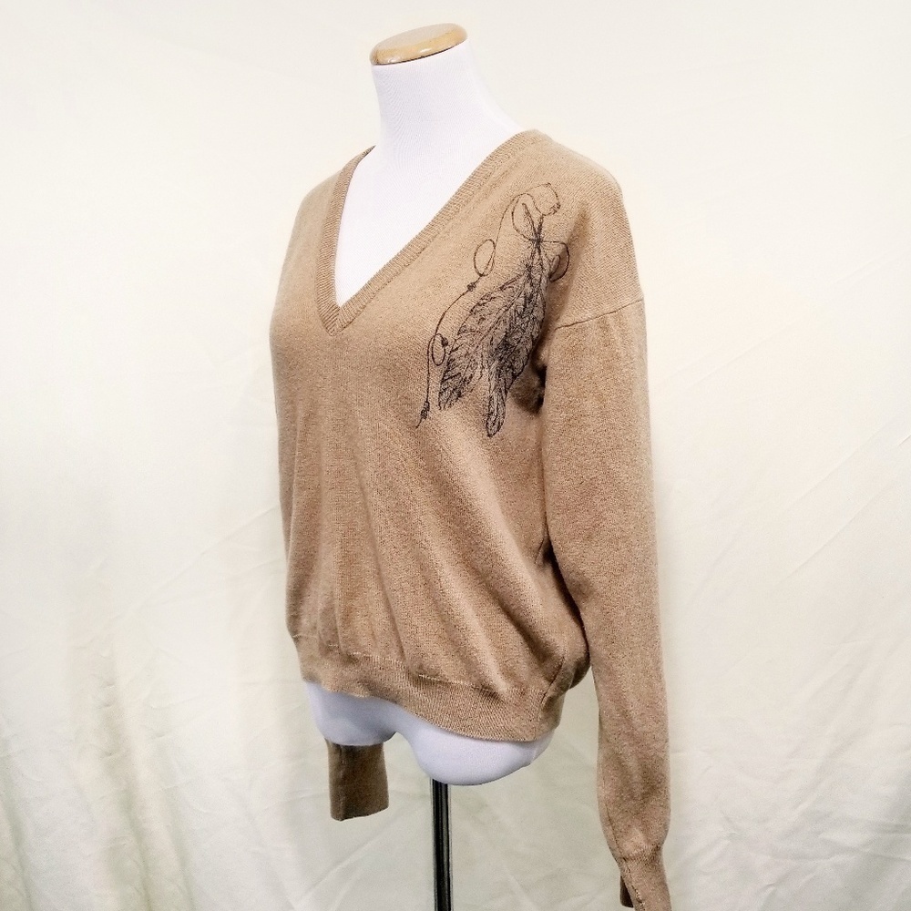 Vintage Vandal tan sweater feathers one of a kind Women's Size Medium Upcycled